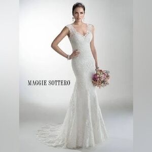 Maggie Sottero Wedding Dress Ivory 2003 S 1070 W, SLC UT 84119
